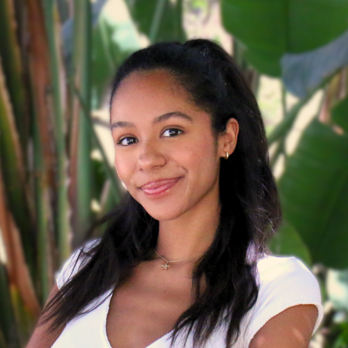 Headshot of Estrella Garcia-Lewis